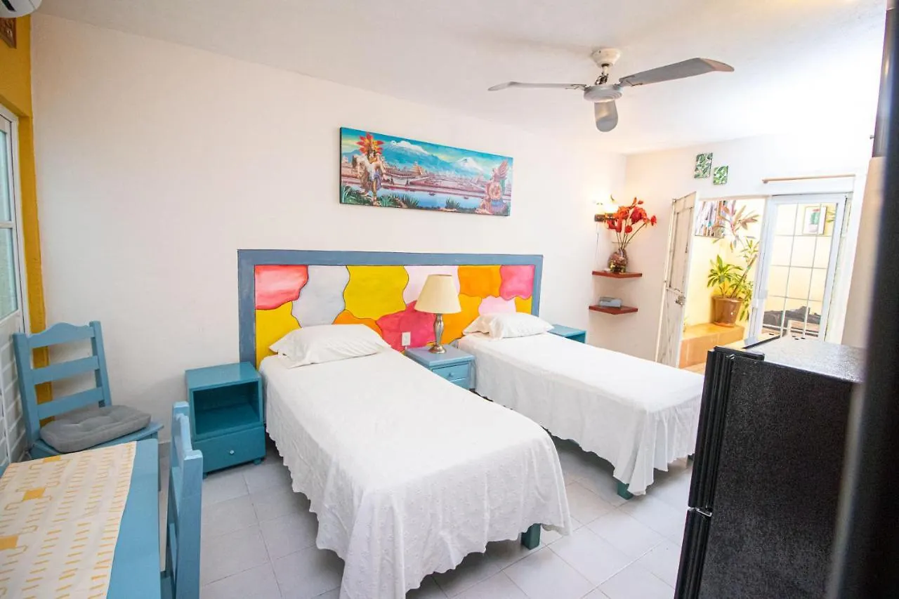 Guest house La Casa Del Almendro Hotel Playa del Carmen