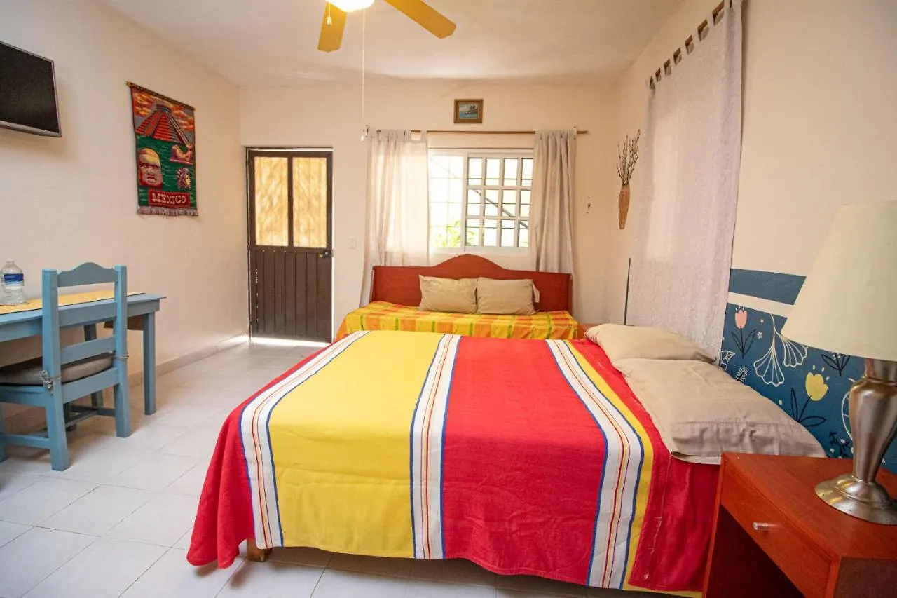 La Casa Del Almendro Hotel Playa del Carmen