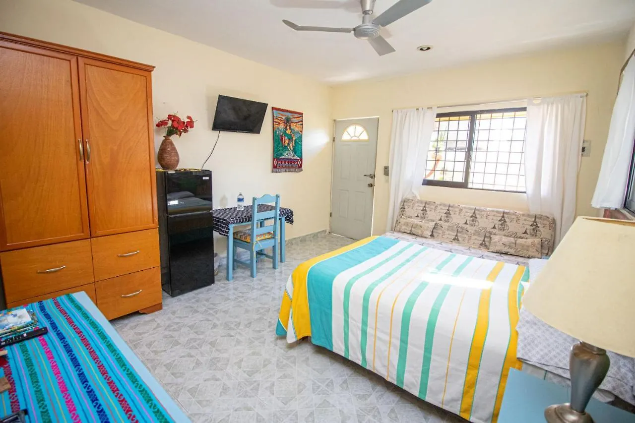 Guest house La Casa Del Almendro Hotel Playa del Carmen