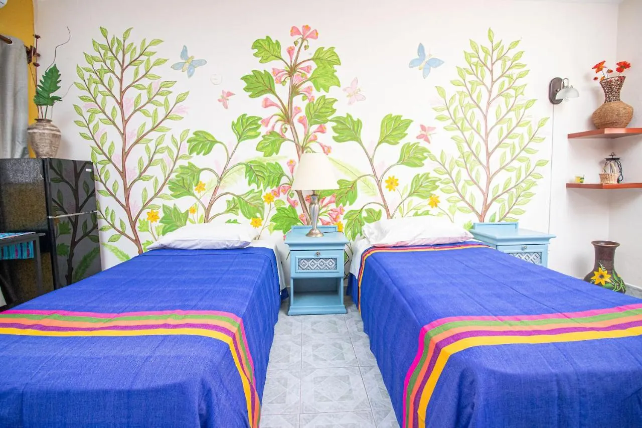 Pensión Hotel La Casa Del Almendro Playa del Carmen